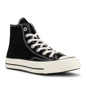 CHUCK 70 HI SNEAKER IN BLACK & EGRET